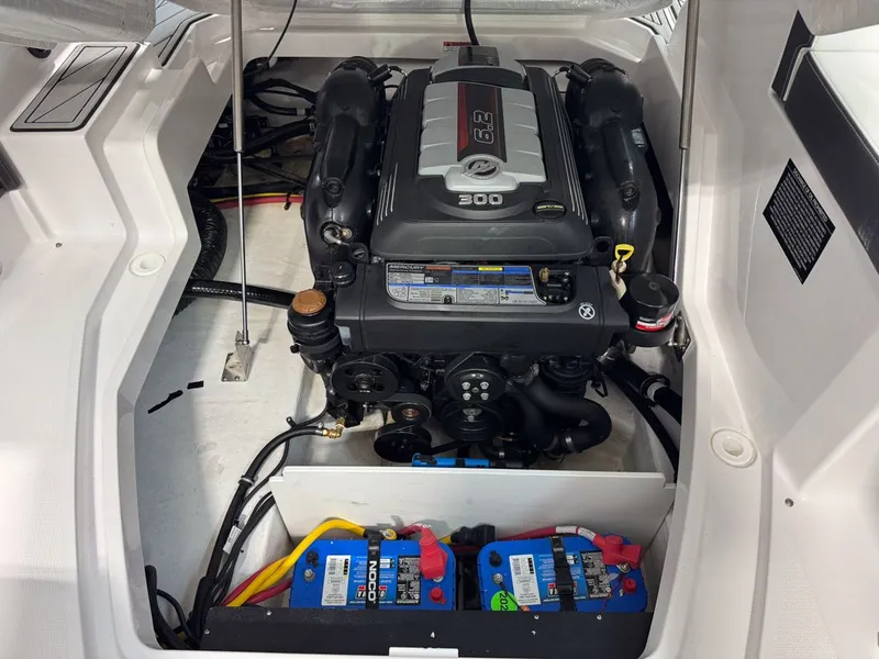 Slide: The Image of Monterey 258SS Super Sport 2025 - 33