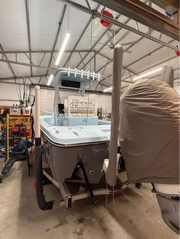 Slide: The Image of Blazer Bay 2700 Hybrid 2020 - 10