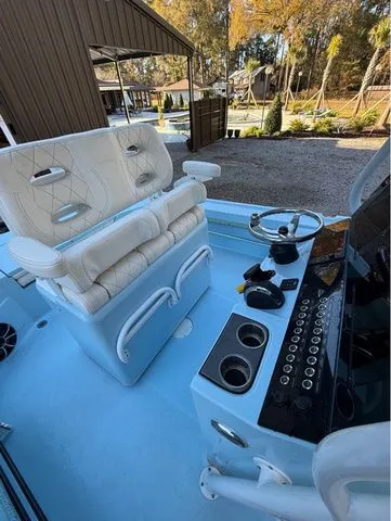 Slide: The Image of Blazer Bay 2700 Hybrid 2020 - 7