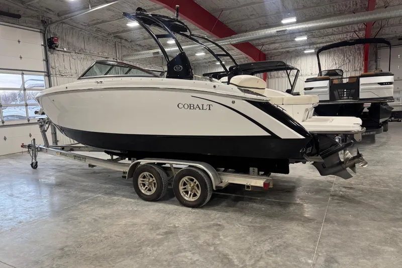 Slide: The Image of 2015 Cobalt R5 boat on trailer in indoor storage facility. - 3