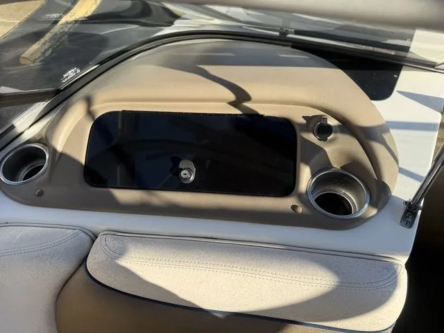 Slide: The Image of Tigé 24Ve 2006 - 11