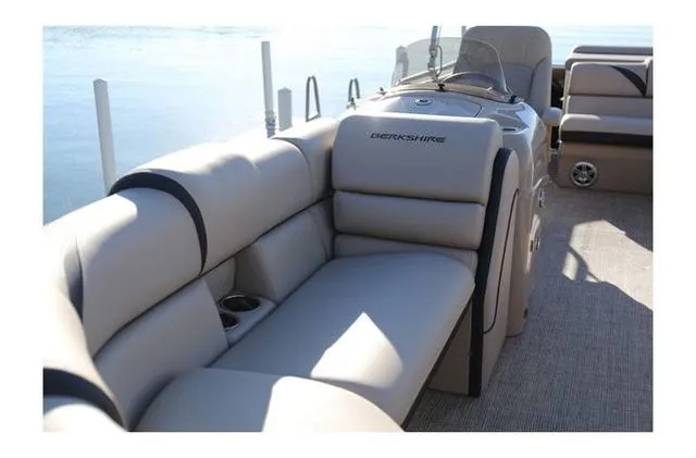 Slide: The Image of Berkshire 25 STS 2017 - 5