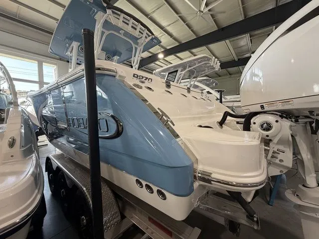 Slide: The Image of Robalo R270 Center Console 2026 - 5