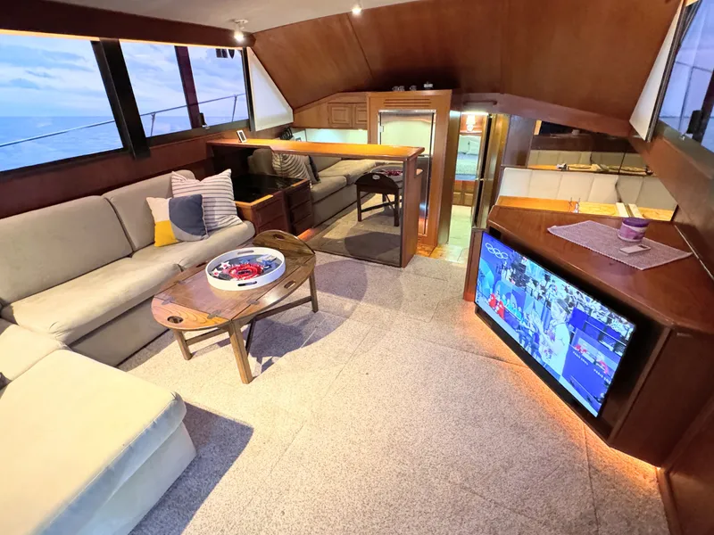 Slide: The Image of Viking 48 MOTORYACHT 1987 - 27