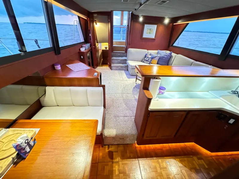 Slide: The Image of Viking 48 MOTORYACHT 1987 - 31