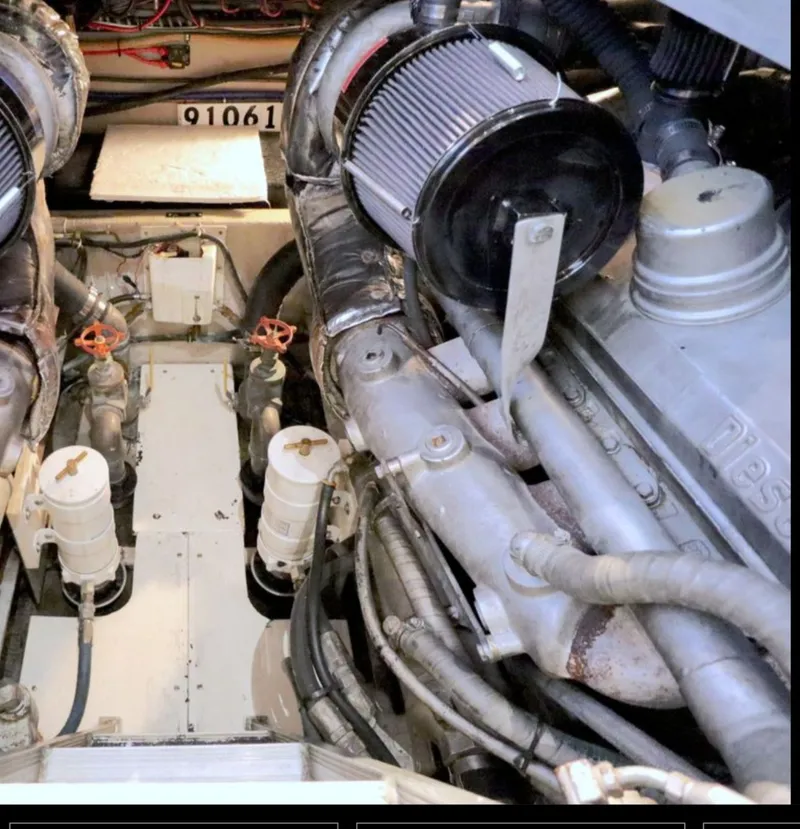 Slide: The Image of Viking 48 MOTORYACHT 1987 - 50