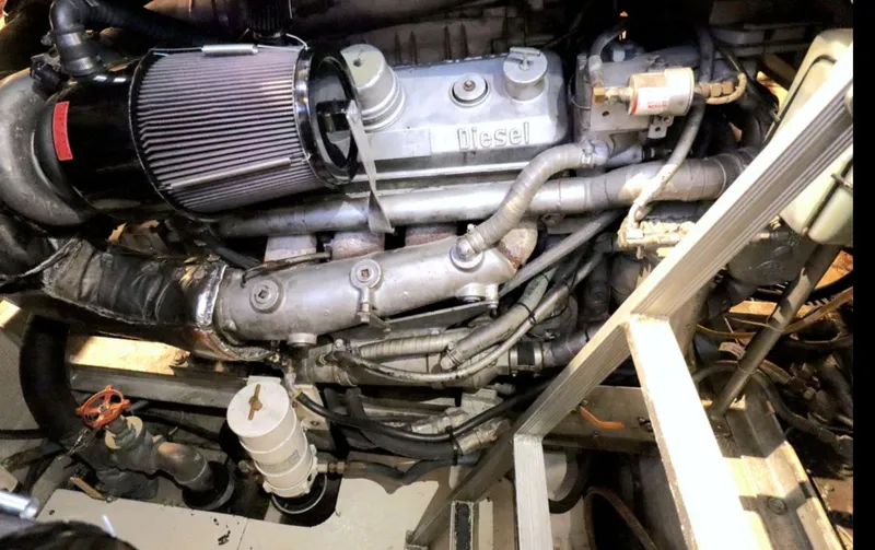 Slide: The Image of Viking 48 MOTORYACHT 1987 - 51