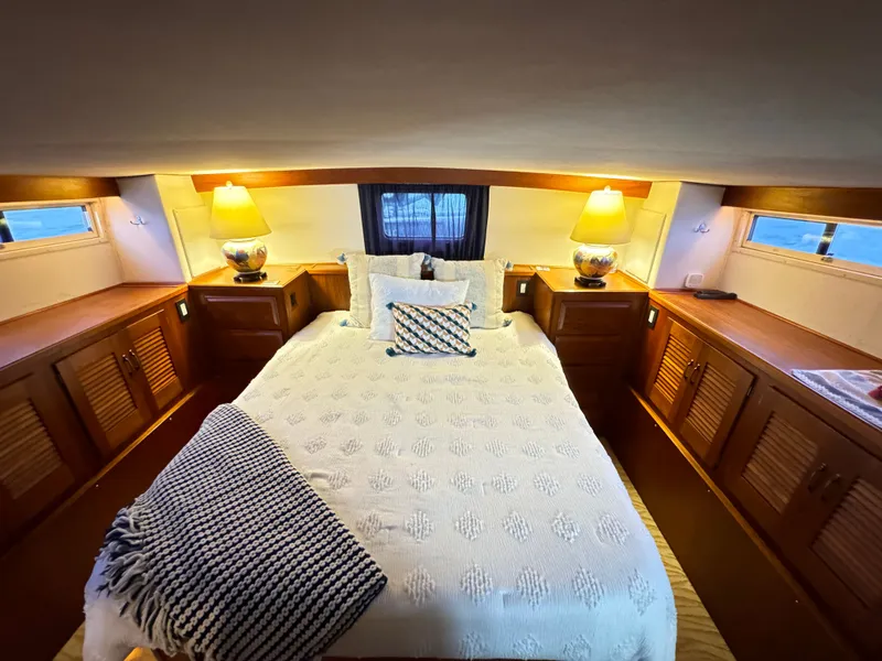Slide: The Image of Viking 48 MOTORYACHT 1987 - 53