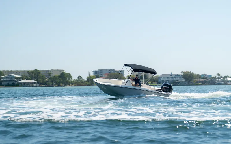 Slide: The Image of Boston Whaler 160 Super Sport 2026 - 7
