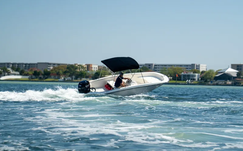 Slide: The Image of Boston Whaler 160 Super Sport 2026 - 13