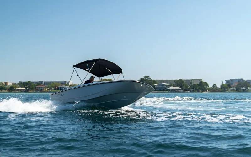 Slide: The Image of Boston Whaler 160 Super Sport 2026 - 8