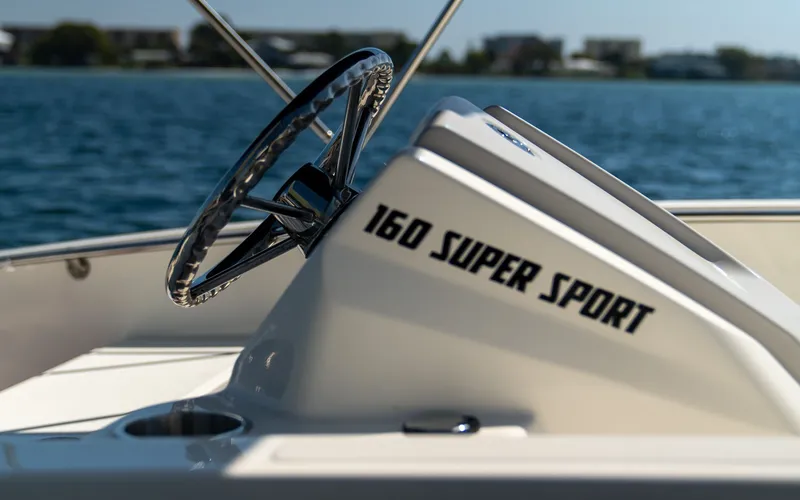 Slide: The Image of Boston Whaler 160 Super Sport 2026 - 20
