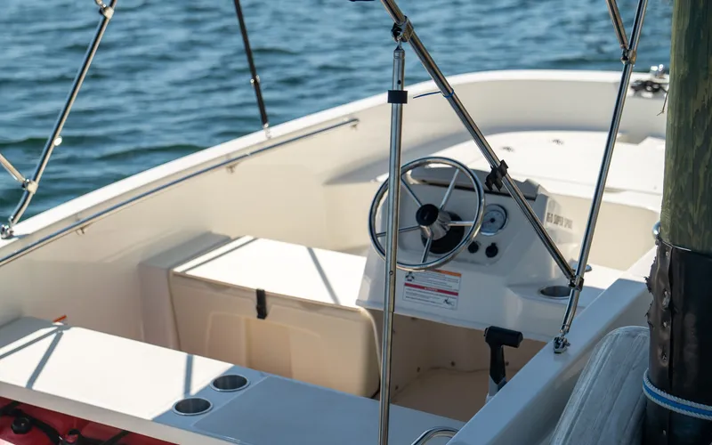 Slide: The Image of Boston Whaler 160 Super Sport 2026 - 22