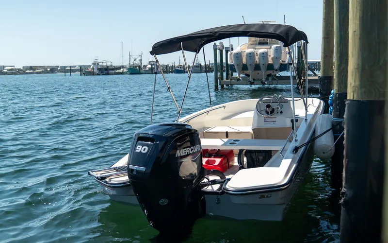 Slide: The Image of Boston Whaler 160 Super Sport 2026 - 14