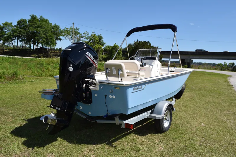 Slide: The Image of Boston Whaler 170 Montauk 2026 - 2
