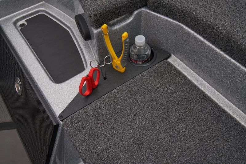 Slide: The Image of Triton 21XP Patriot 2026 - 45