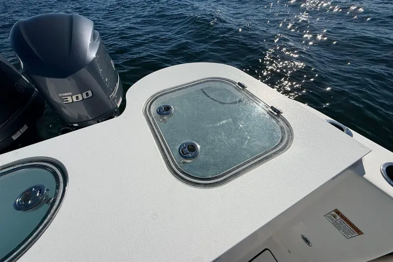 Slide: The Image of 2021 Sea Fox 288 Commander boat with Yamaha 300 engine on water. - 85