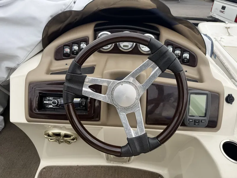 Slide: The Image of Bennington 2250 GBR 2013 - 8