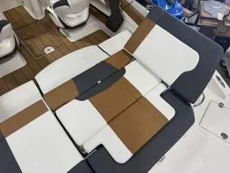 Slide: The Image of Chaparral SSi 21 2026 - 5