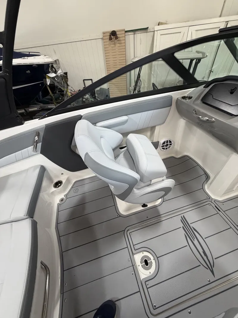 Slide: The Image of Interior of Chaparral SSi 21 boat, model year 2026. - 13