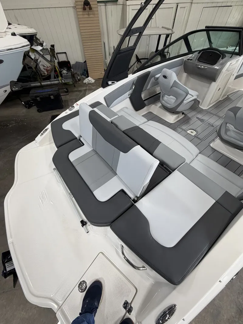 Slide: The Image of Interior of 2026 Chaparral SSi 21 boat with gray seating. - 5