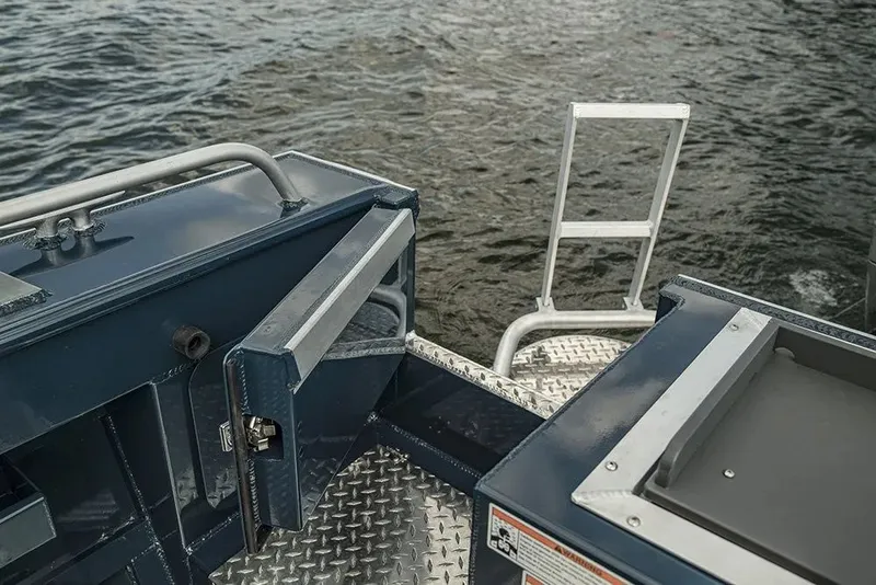 Slide: The Image of Hewescraft Ocean Pro 240 2026 - 13