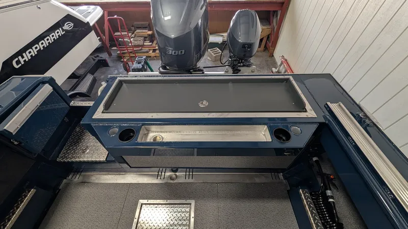 Slide: The Image of Hewescraft Ocean Pro 240 2026 - 17