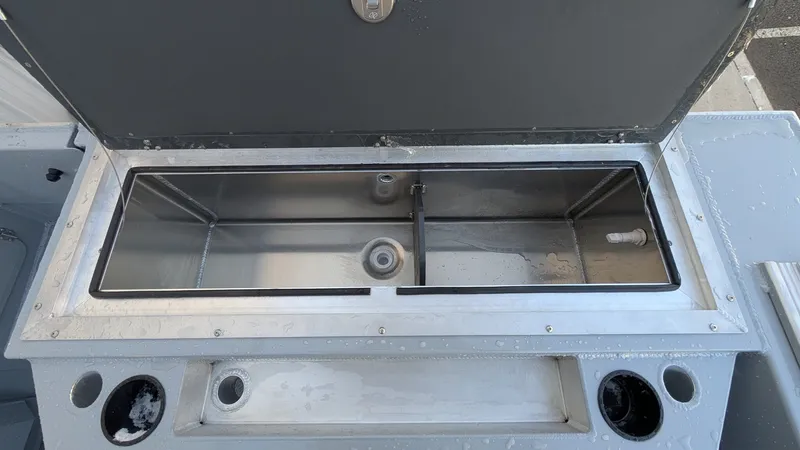 Slide: The Image of Hewescraft Sea Runner 190 ET HT 2026 - 10