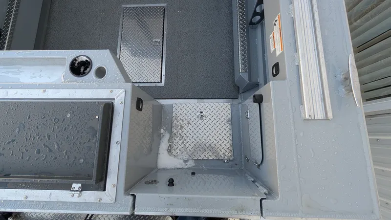 Slide: The Image of Hewescraft Sea Runner 190 ET HT 2026 - 8