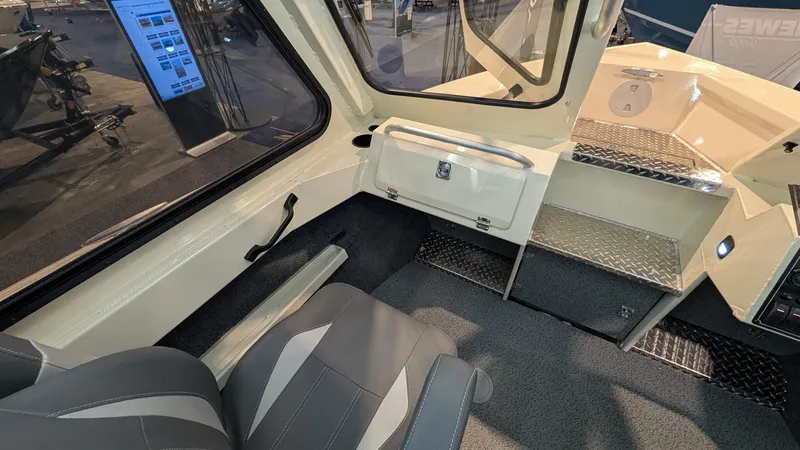 Slide: The Image of Hewescraft 210 Sea Runner ET Hardtop 2026 - 31