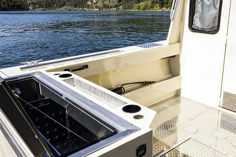 Slide: The Image of Hewescraft 210 Sea Runner ET Hardtop 2026 - 9