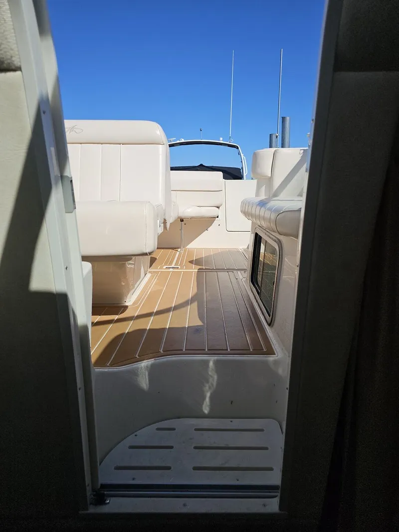 Slide: The Image of Monterey 262 Cruiser 2000 - 11