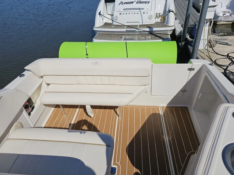 Slide: The Image of Monterey 262 Cruiser 2000 - 7