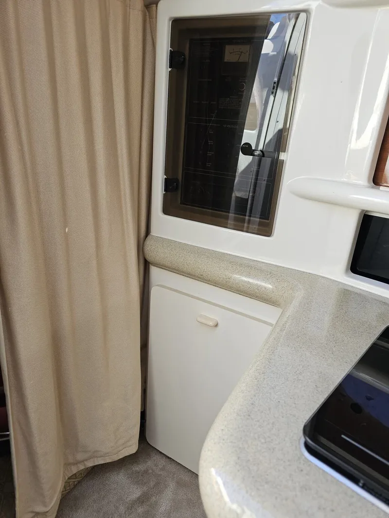 Slide: The Image of Monterey 262 Cruiser 2000 - 9