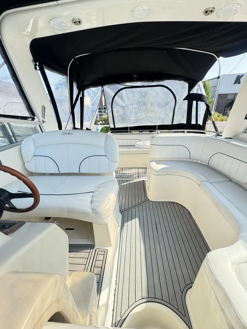 Slide: The Image of Rinker Express Cruiser 310 Fiesta Vee 2000 - 5