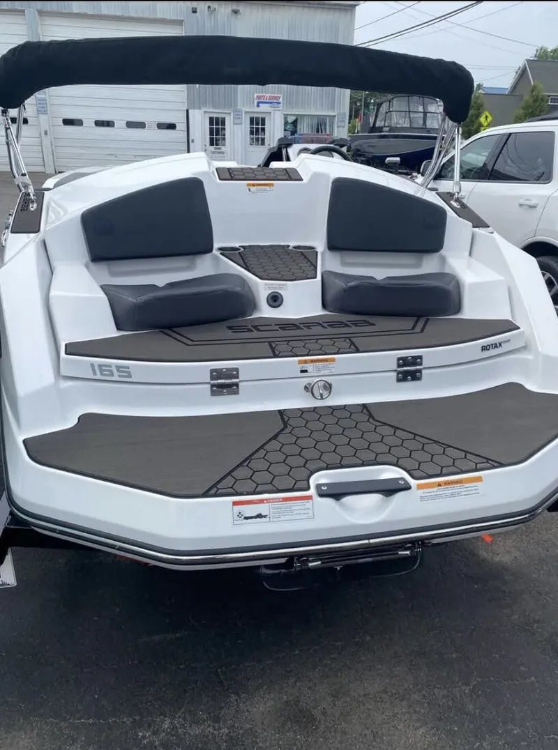 Slide: The Image of Scarab 165 Series 2021 - 10