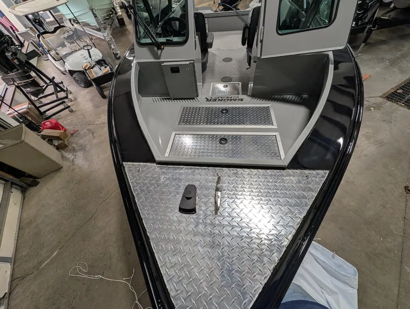 Slide: The Image of Smoker Craft Phantom 20x2 2026 - 20