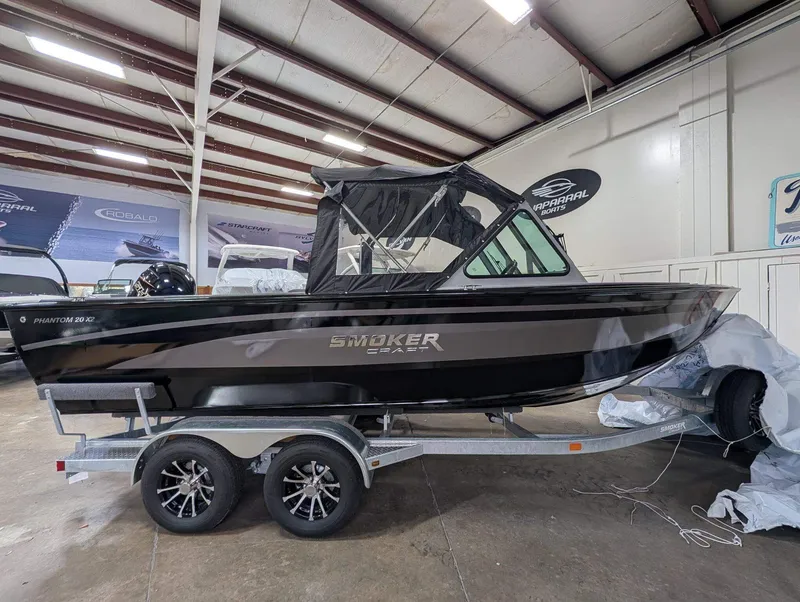 Slide: The Image of Smoker Craft Phantom 20 X2 2026 - 3