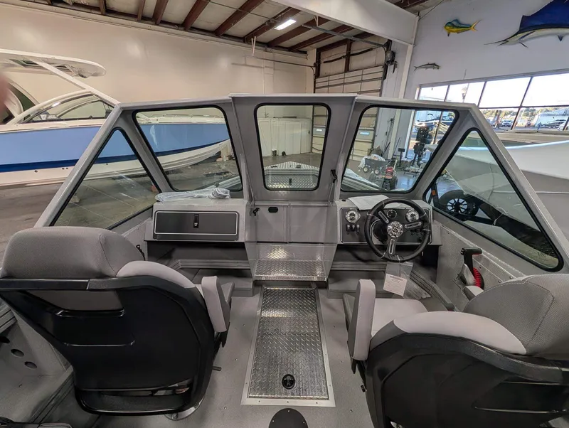 Slide: The Image of Smoker Craft Phantom 20 X2 2026 - 33