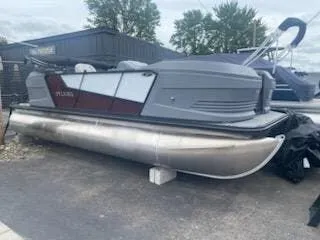 The Image of Sylvan A Series A20 LZ DH 2025 - 1