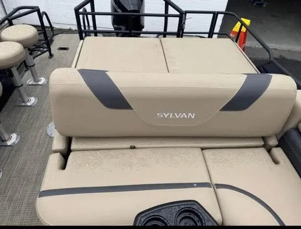 Slide: The Image of Sylvan L3 DLZ DH Bar 2025 - 10