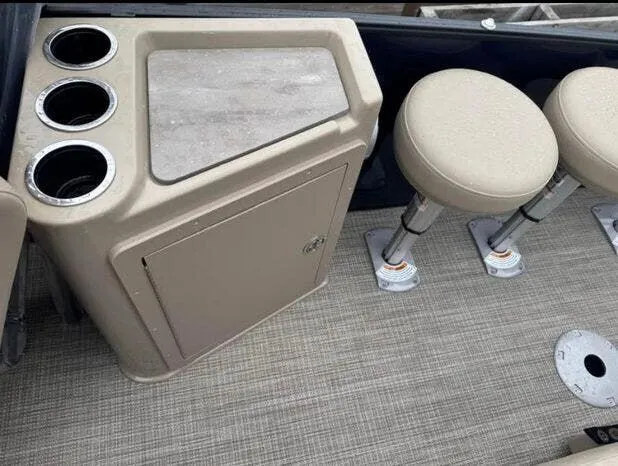 Slide: The Image of Sylvan L3 DLZ DH Bar 2025 - 12