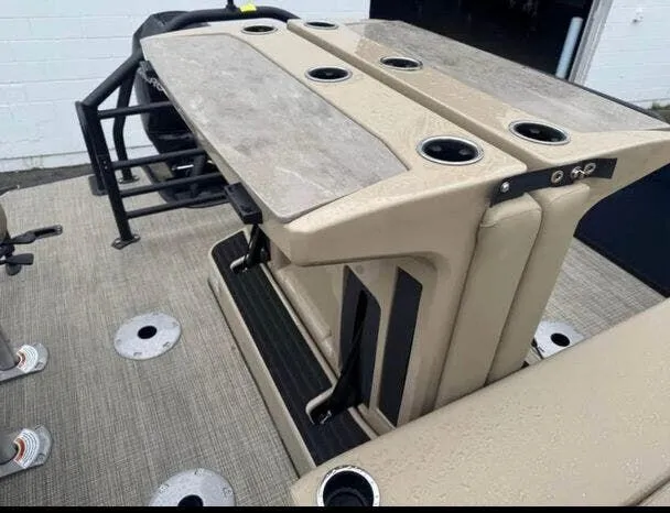 Slide: The Image of Sylvan L3 DLZ DH Bar 2025 - 9