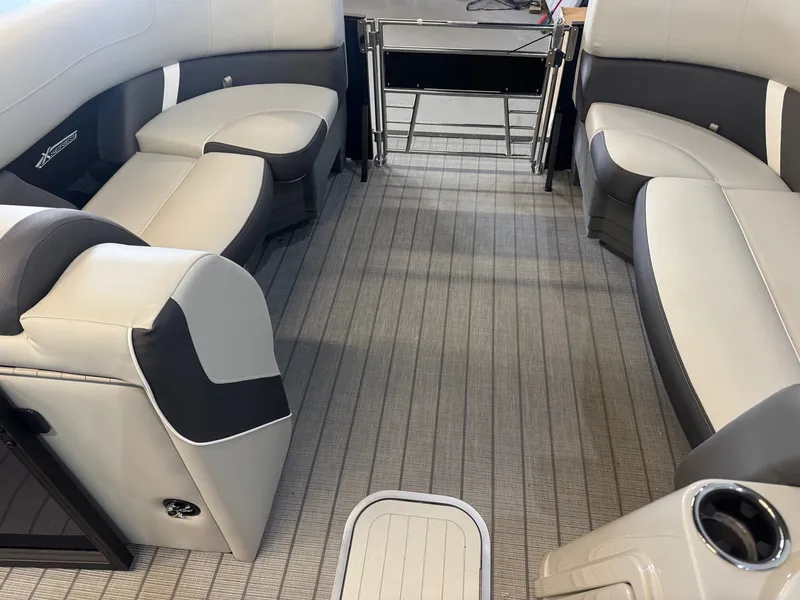 Slide: The Image of Sylvan Mirage X3 2025 - 11