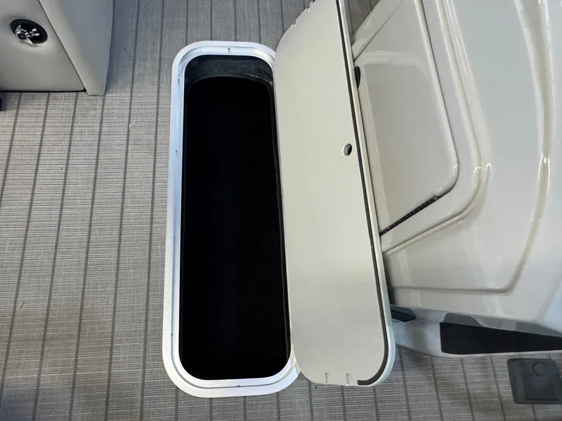 Slide: The Image of Sylvan Mirage X3 2025 - 12