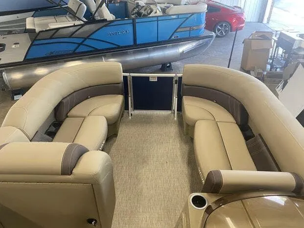 Slide: The Image of Sylvan Mirage 822 CLZ 2025 - 7