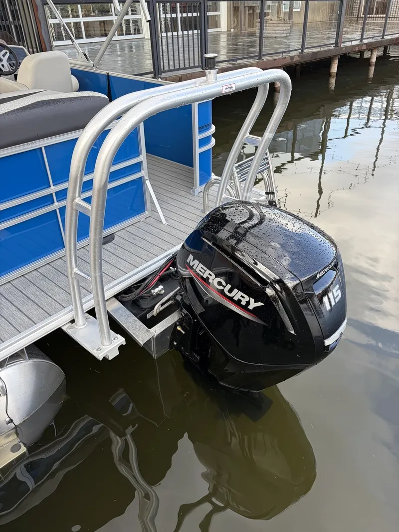 Slide: The Image of Sylvan Mirage Cruise 8520 with Mercury 115 outboard motor, 2026 model. - 4