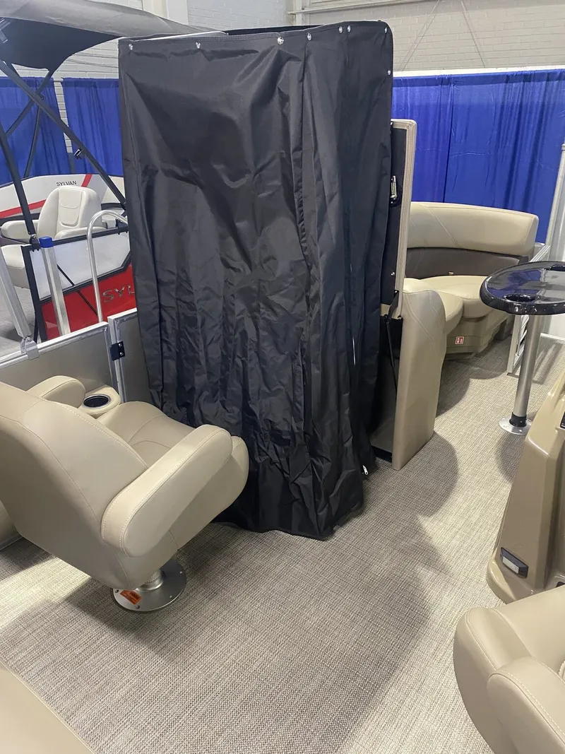 Slide: The Image of Sylvan Mirage 820 CLZ DH 2026 - 7