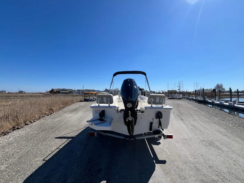 Slide: The Image of Boston Whaler 170 Montauk 2026 - 1