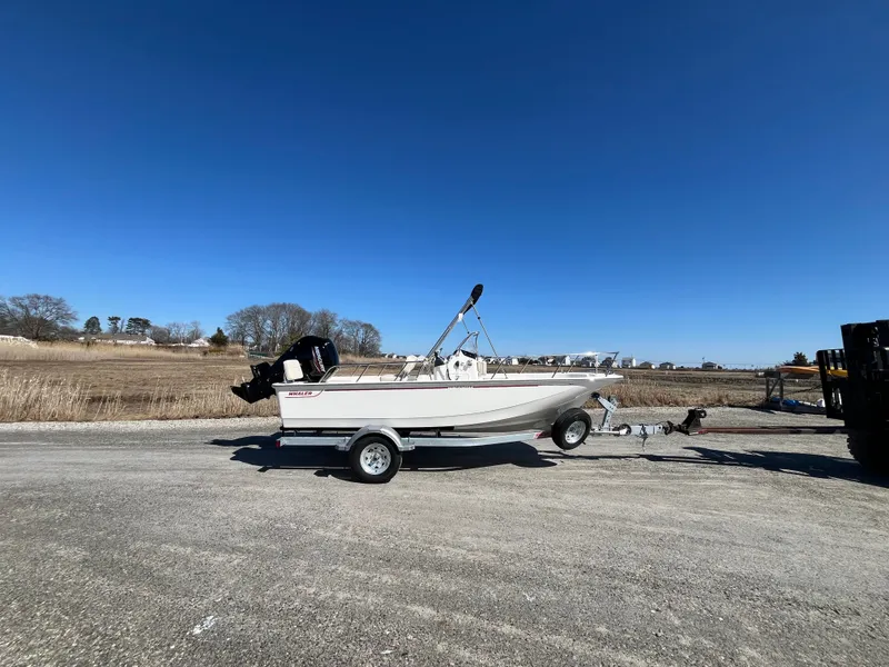 Slide: The Image of Boston Whaler 170 Montauk 2026 - 22